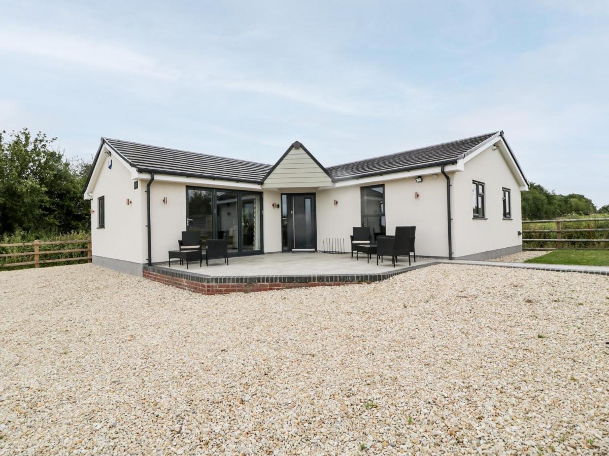 Strawberry Stables Villa Bristol Exterior foto