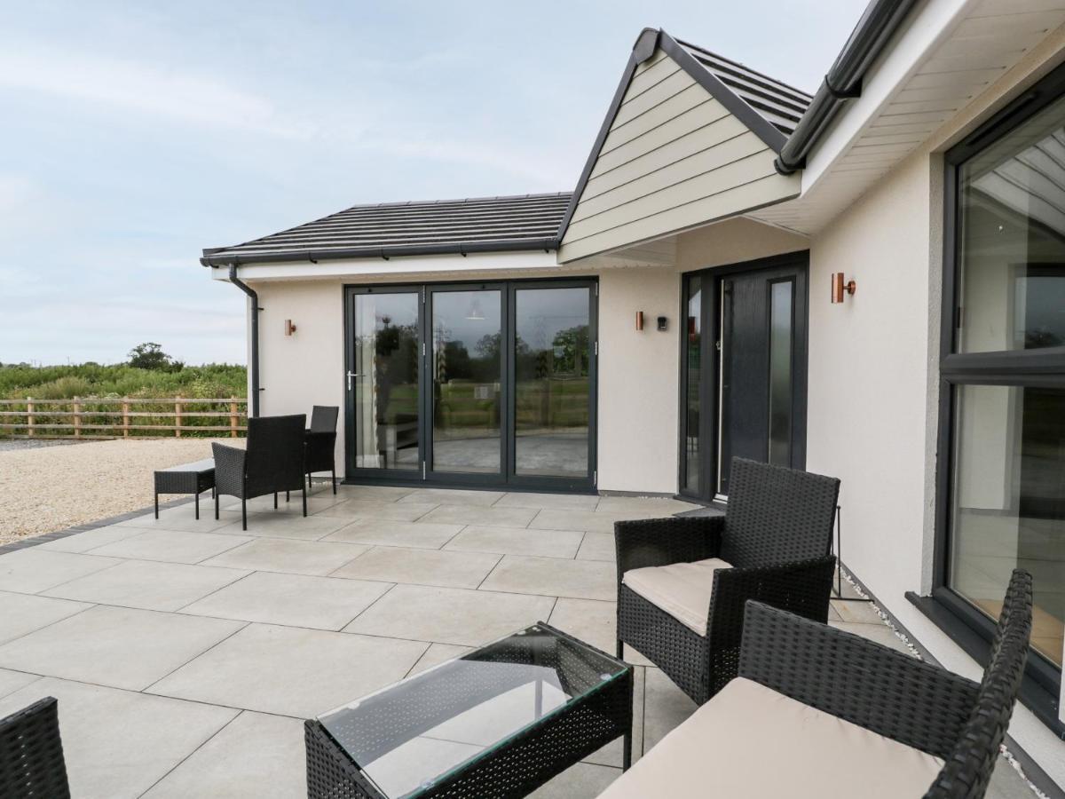 Strawberry Stables Villa Bristol Exterior foto